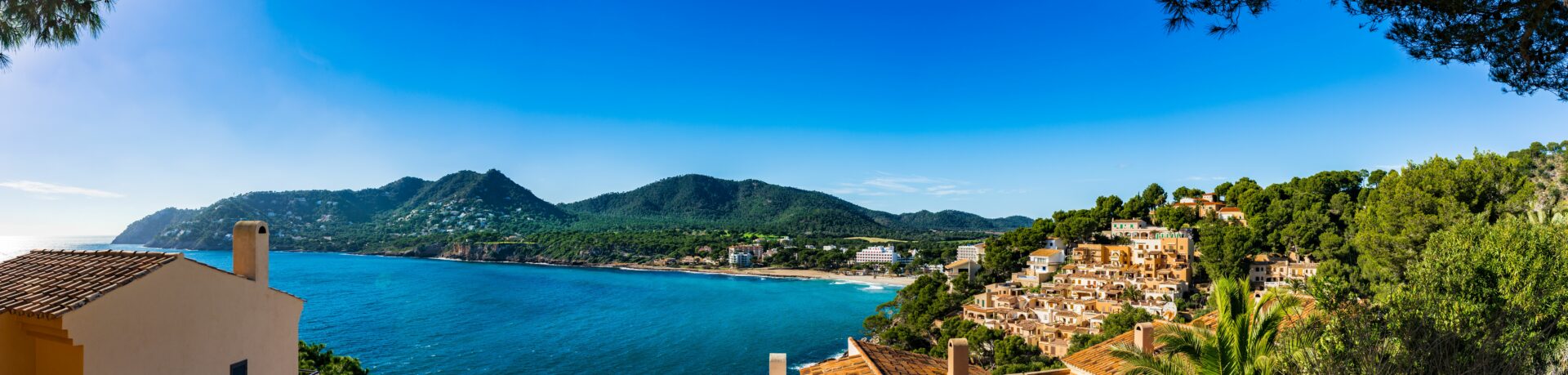 Schöner Panoramablick auf die Küste von Canyamel